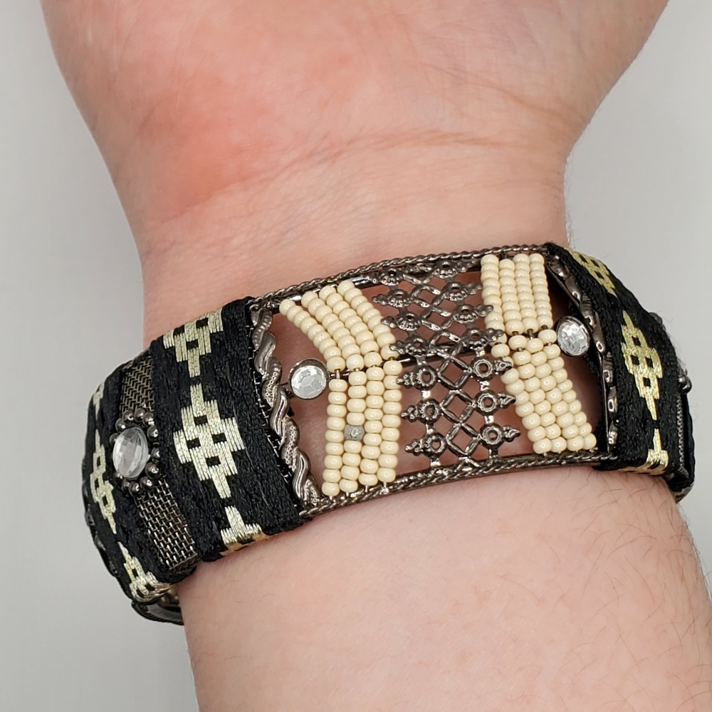 Modern Black and Cream Geometric Bangle